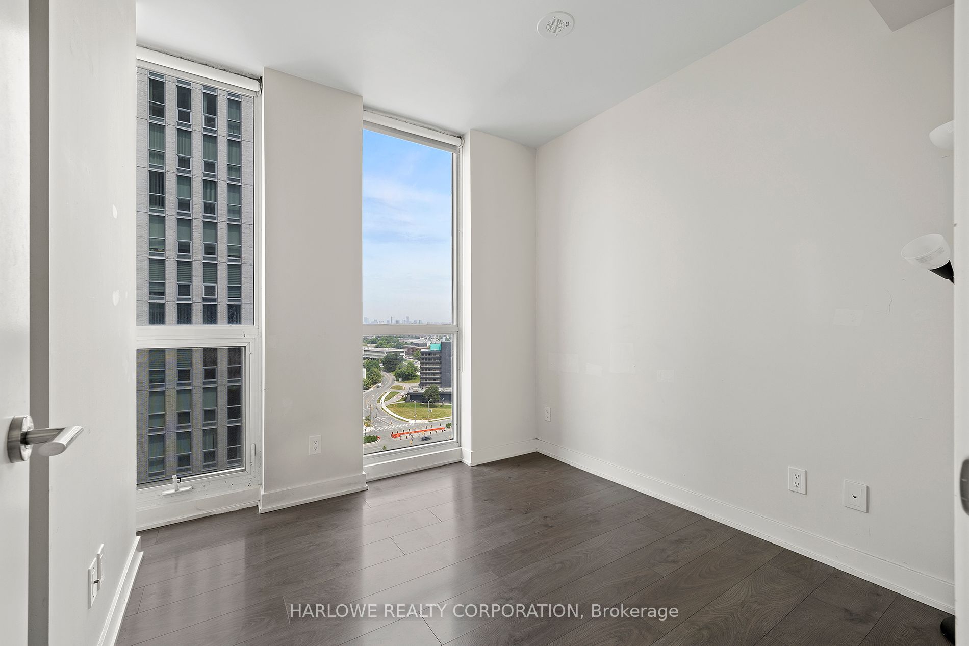 2 Sonic Way, #1805