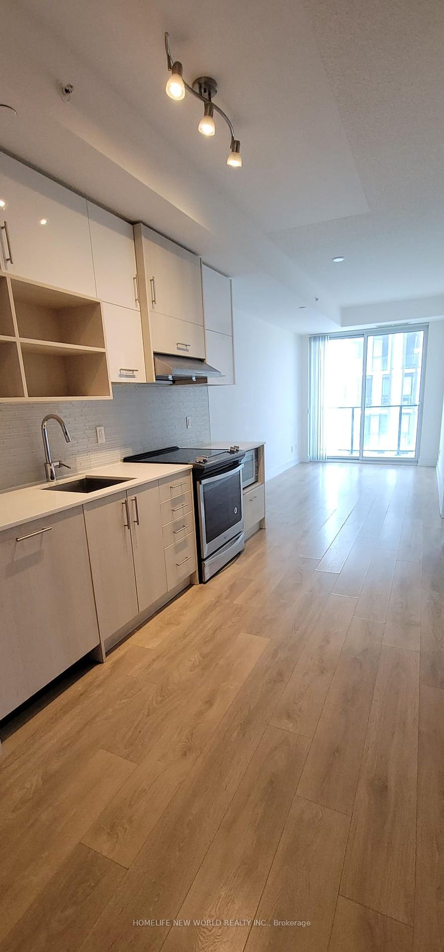 150 Fairview Mall Drive #1304