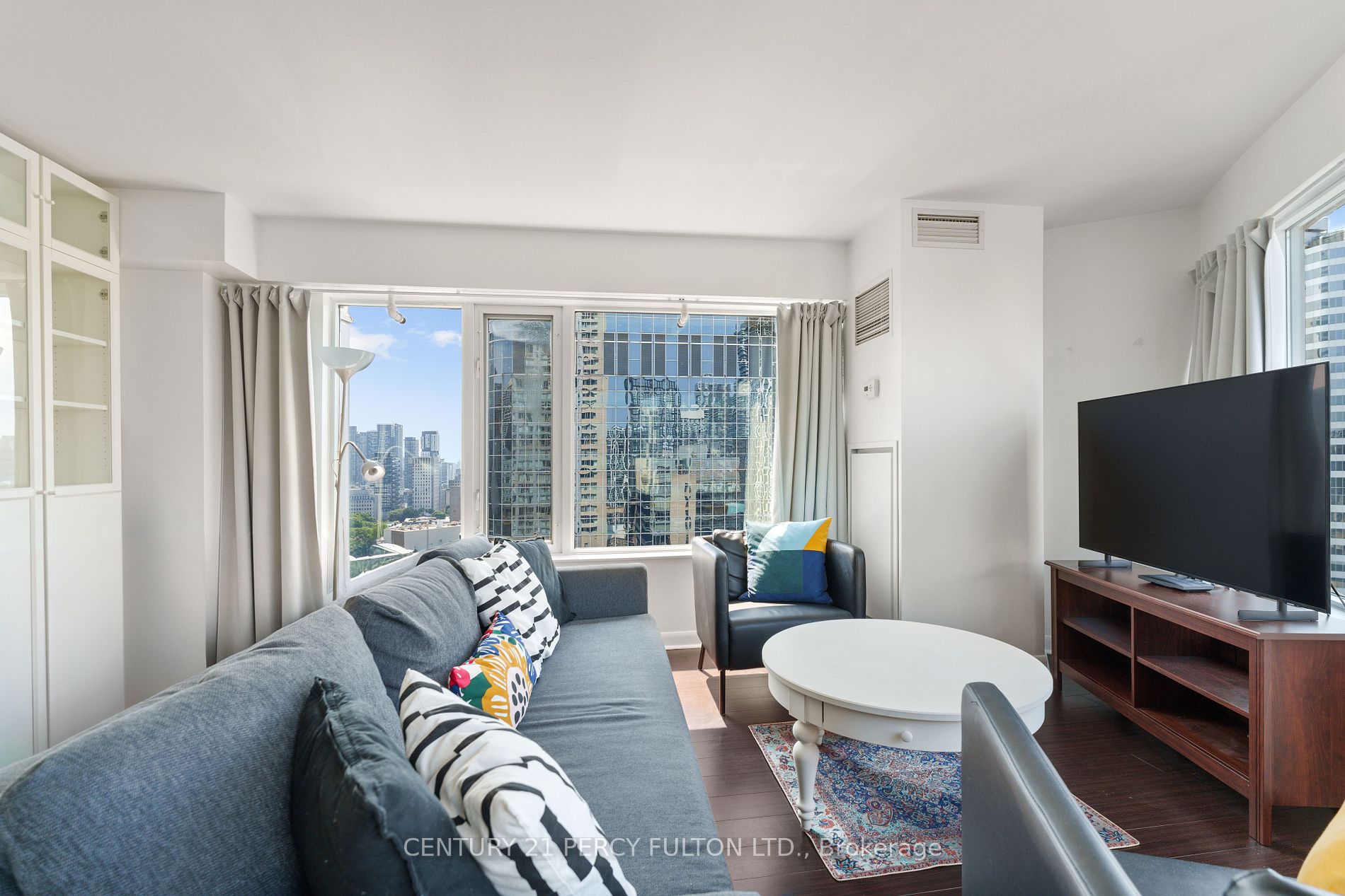 210 Victoria Street, #2411
