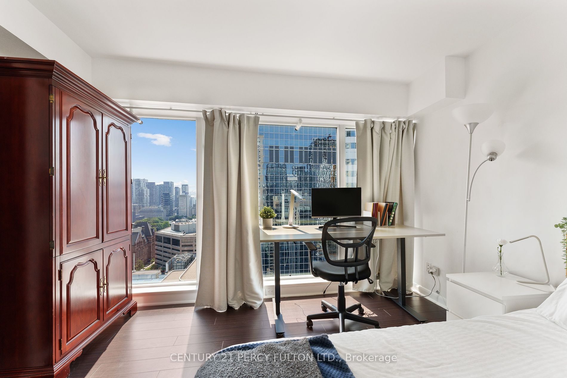 210 Victoria Street, #2411