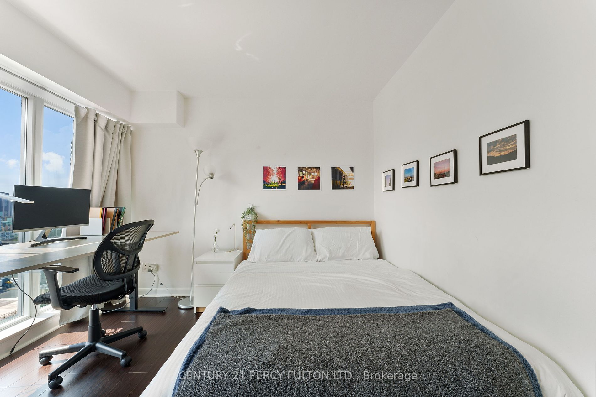 210 Victoria Street, #2411
