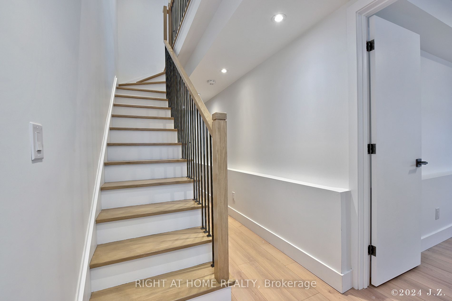 50A Lanark Avenue, #CoachHs