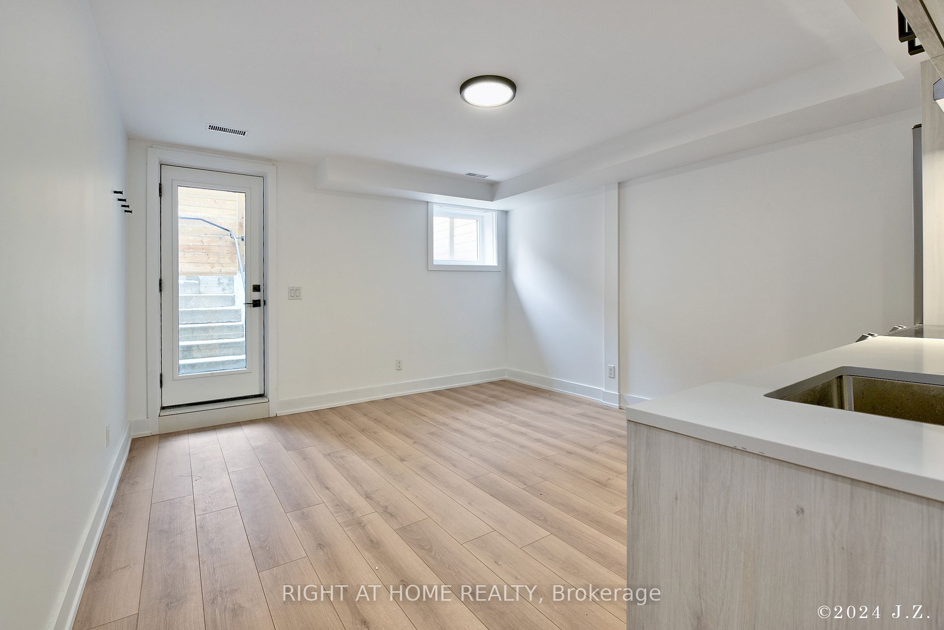 50A Lanark Avenue, #CoachHs