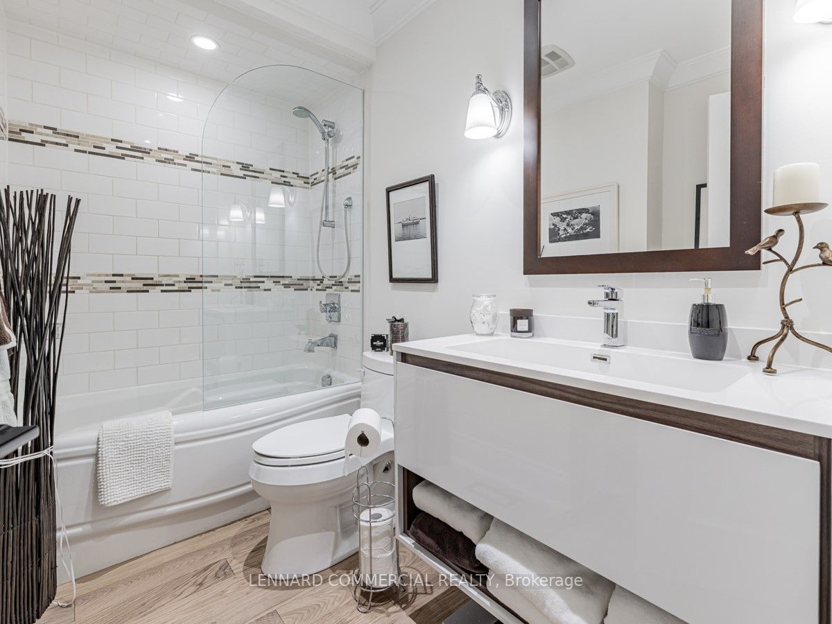 317 Lonsdale Rd, #1B