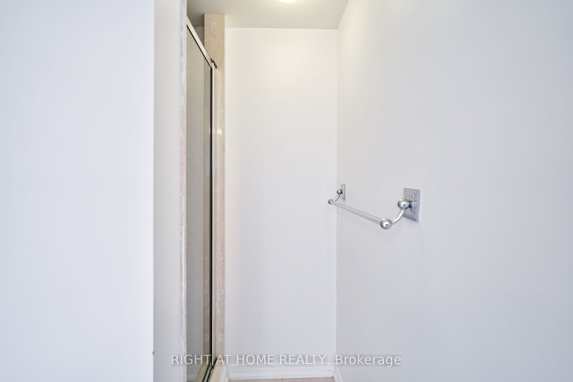 18 Valley Woods Rd, #813