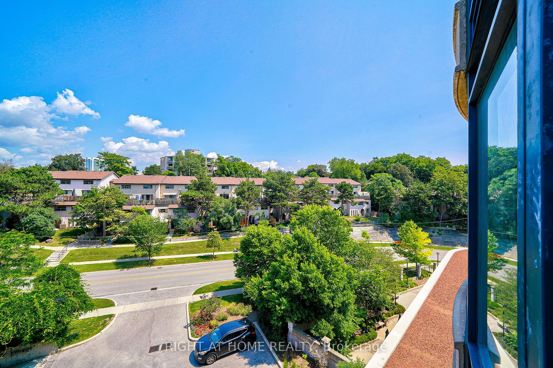 18 Valley Woods Rd, #813