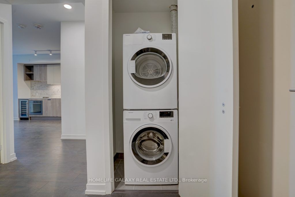 2020 Bathurst St, #307