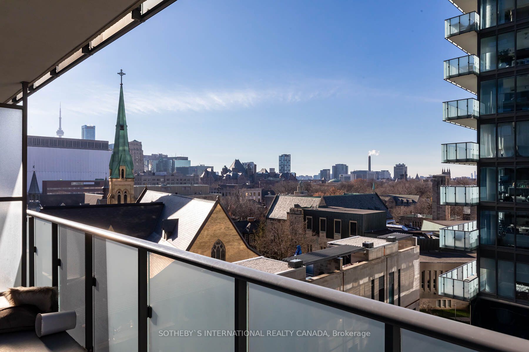 1080 Bay Street #608
