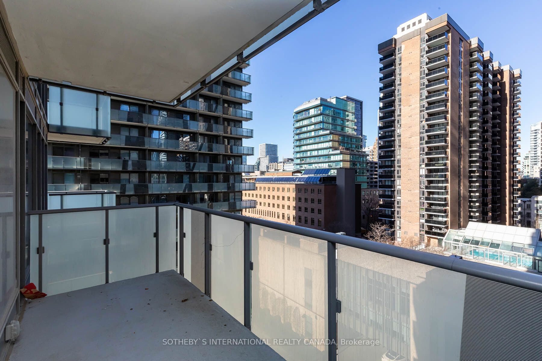 1080 Bay Street #608
