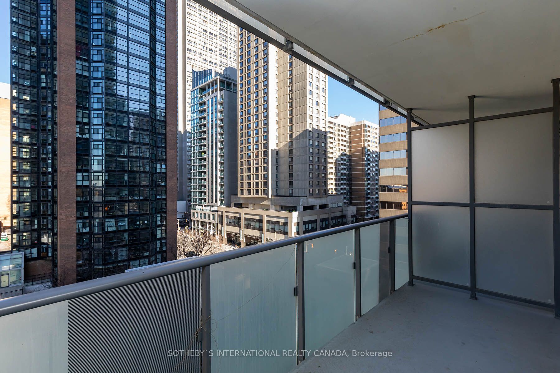 1080 Bay Street #608