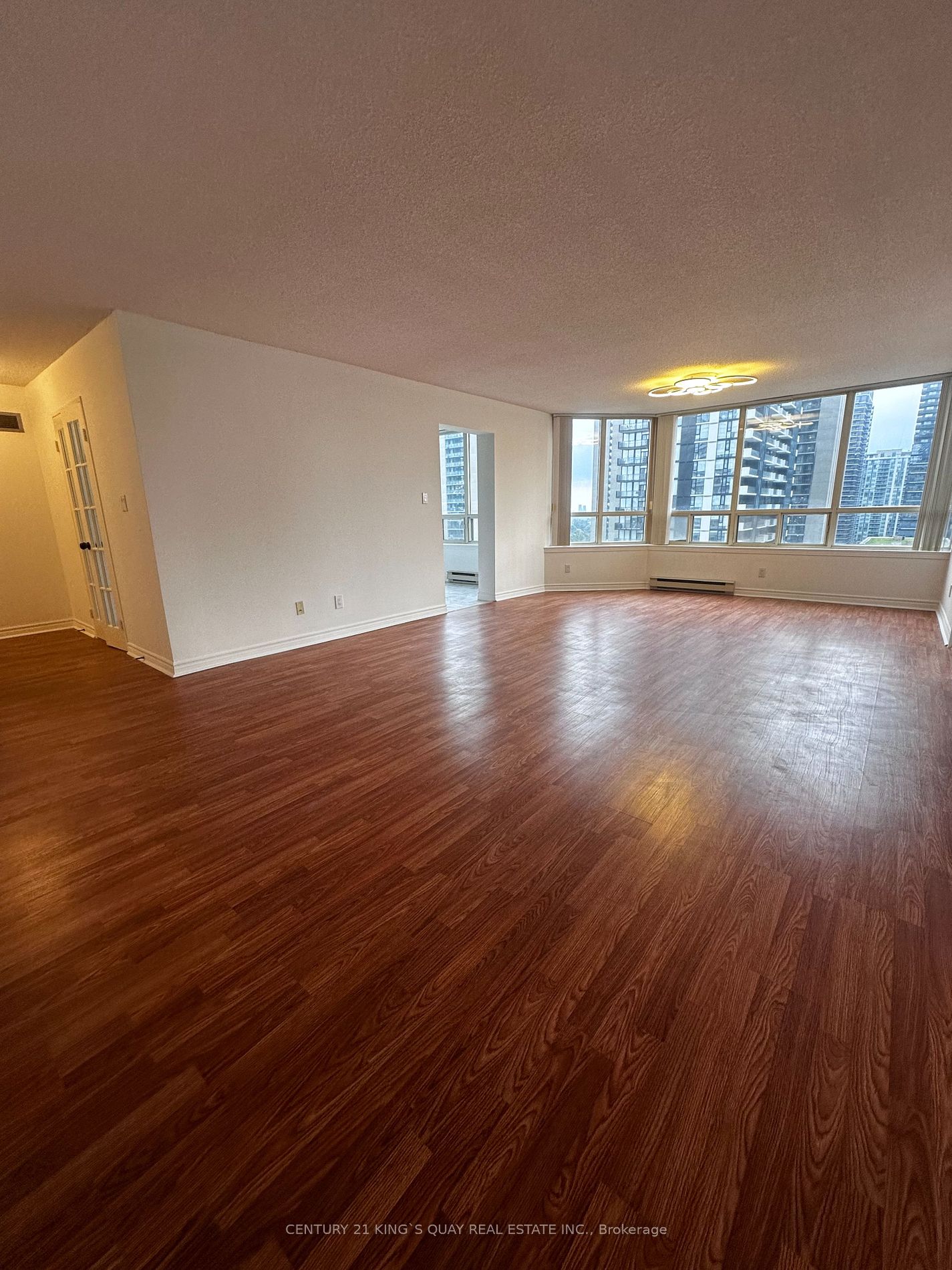 30 Greenfield Avenue #1211