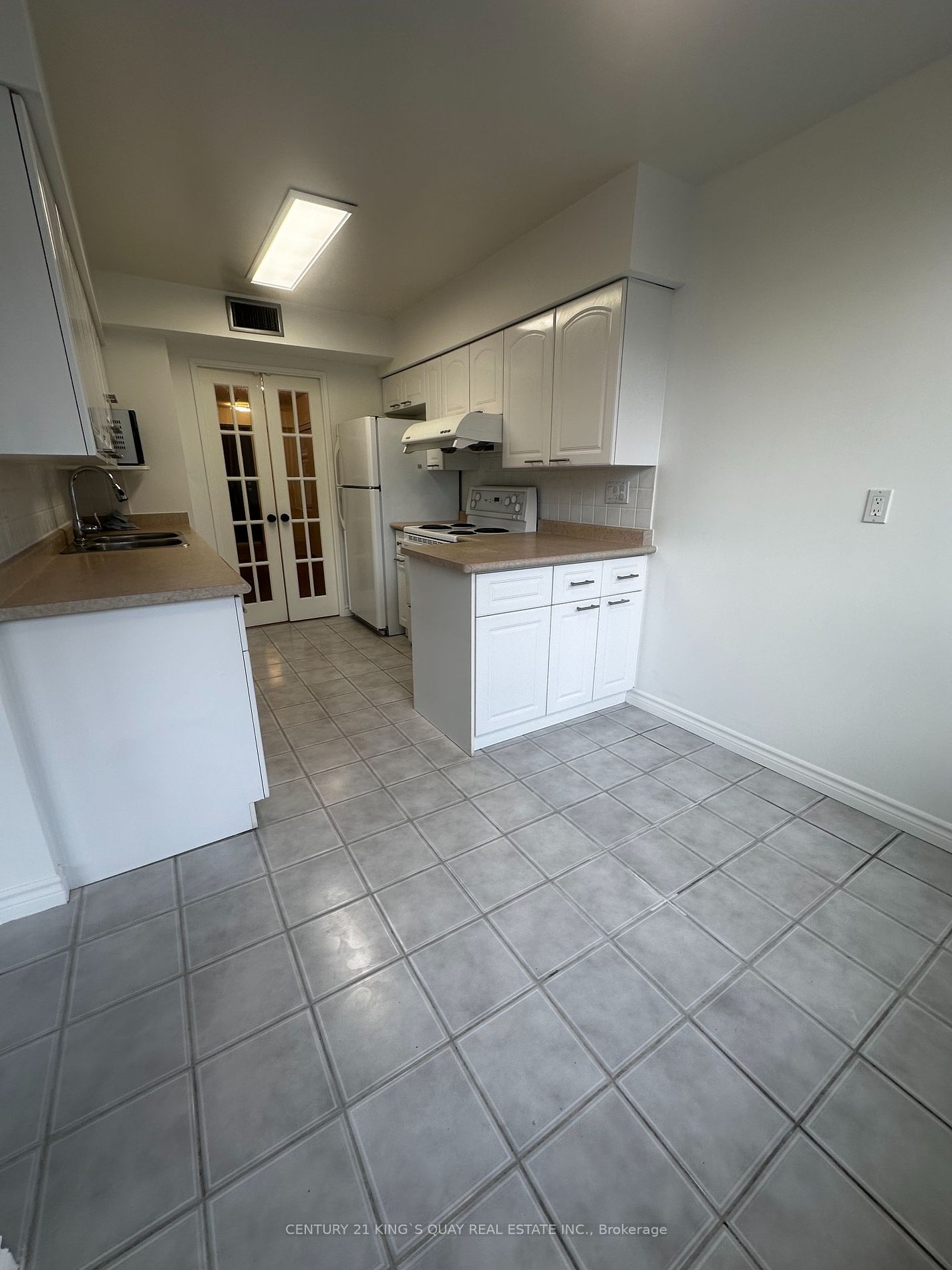 30 Greenfield Avenue #1211