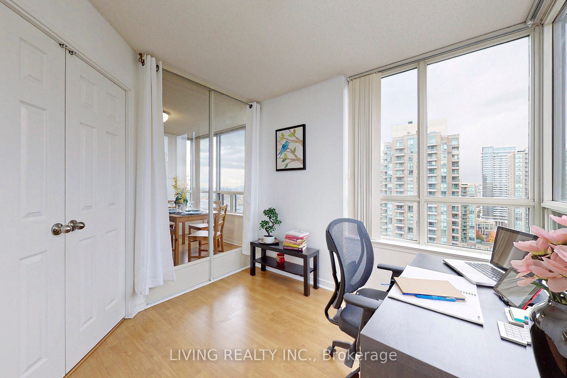 7 Bishop Avenue, #2016