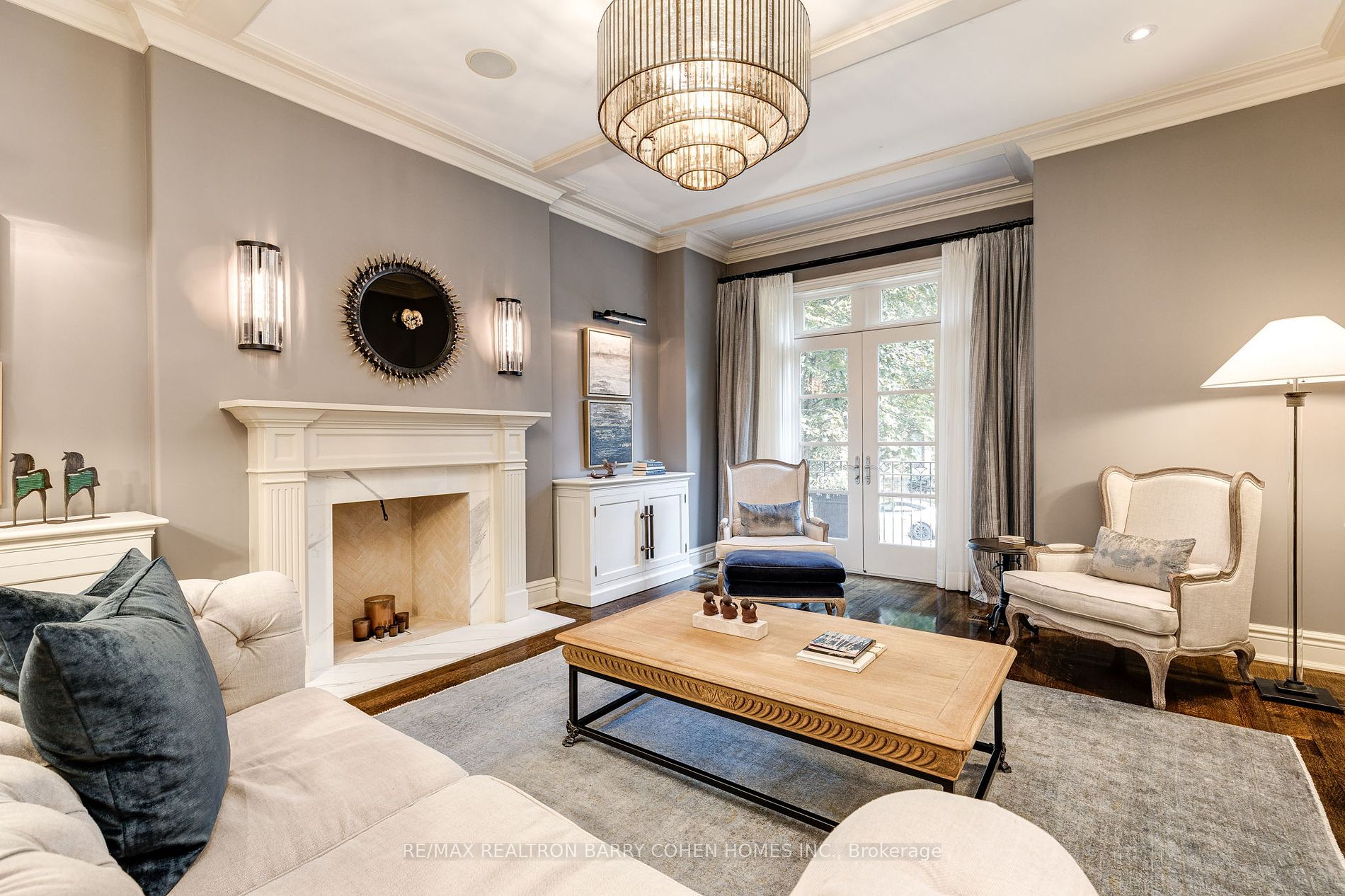 16 Delavan Ave