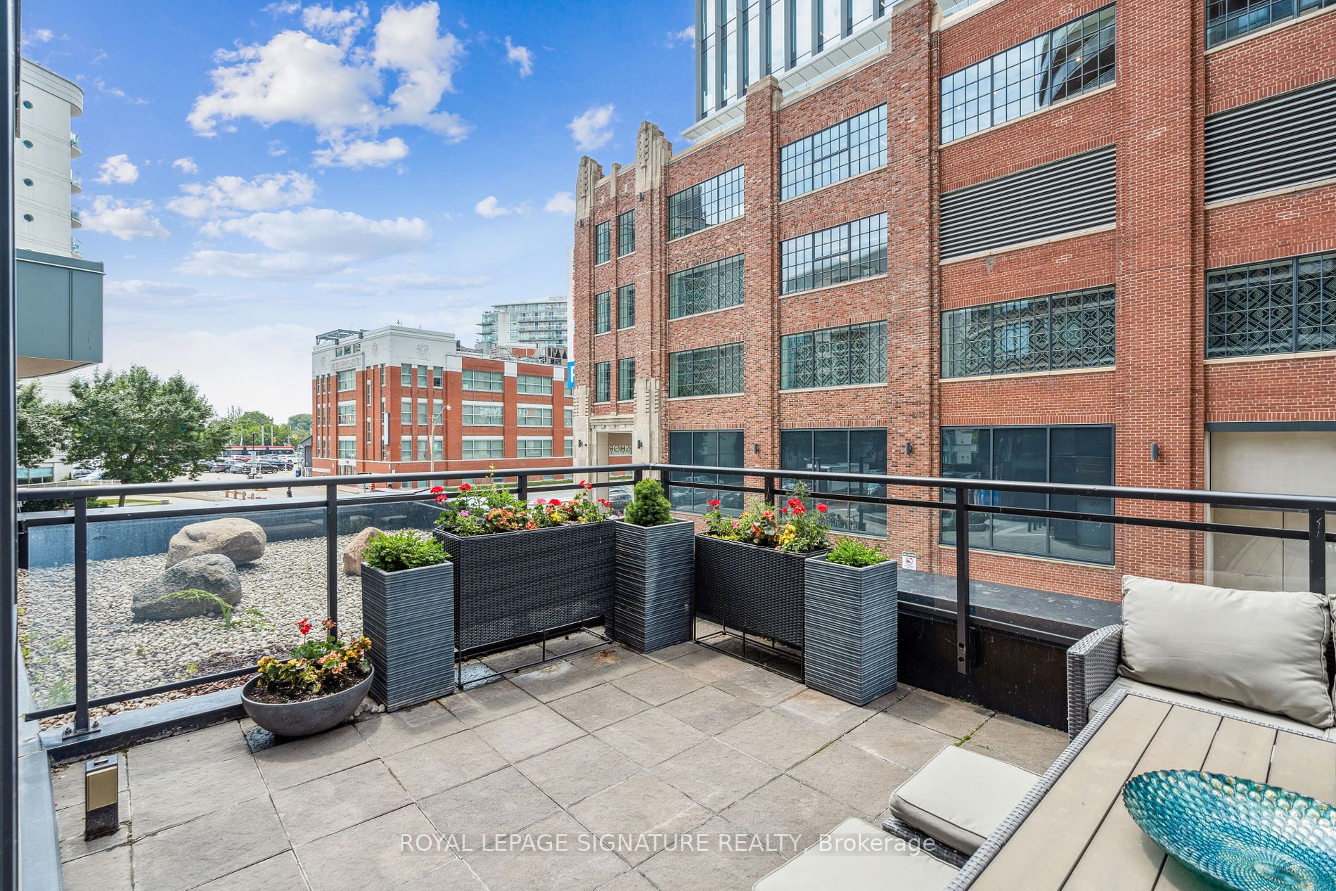 38 Dan Leckie Way, #223