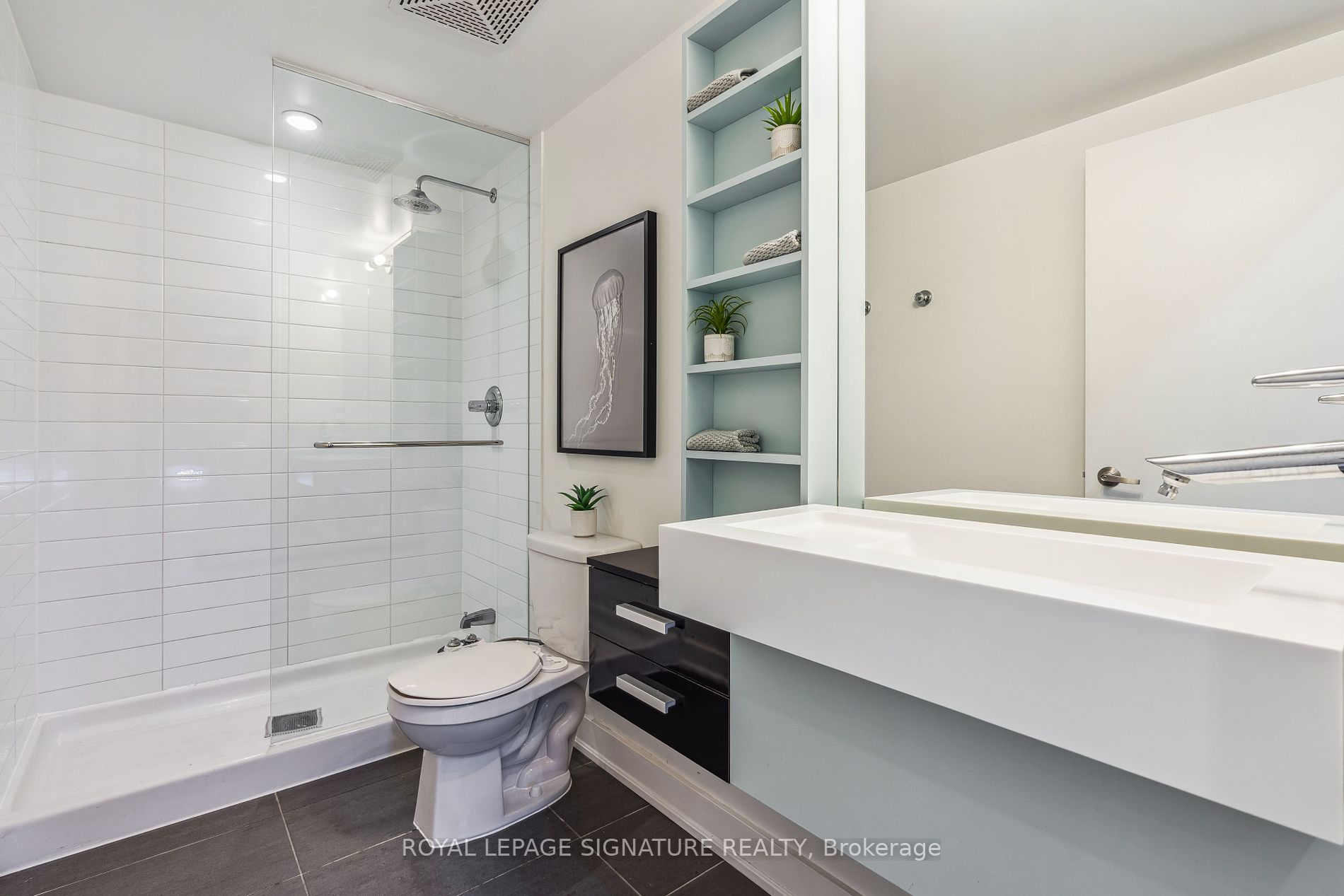 38 Dan Leckie Way, #223