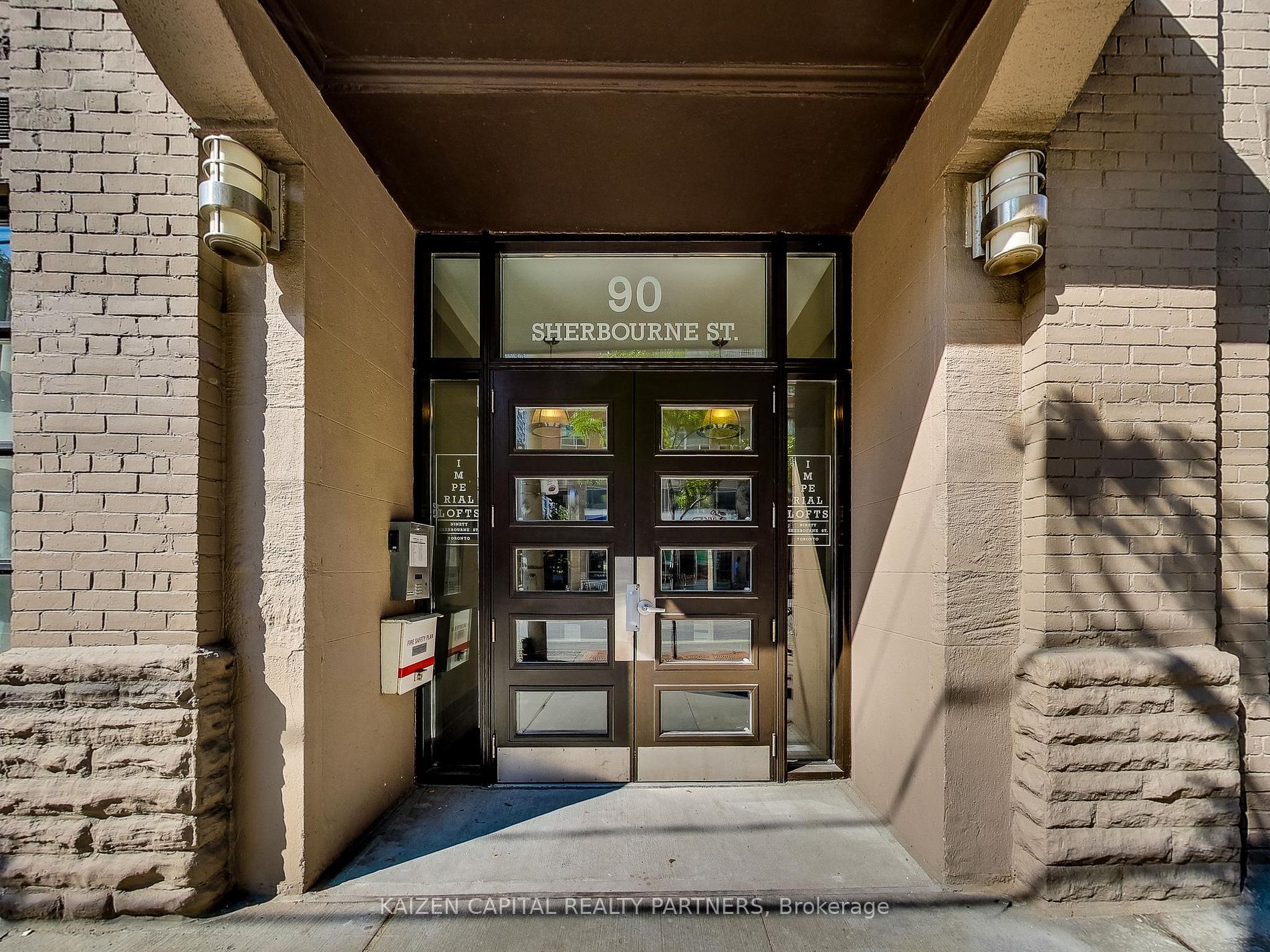 90 Sherbourne Street, #103