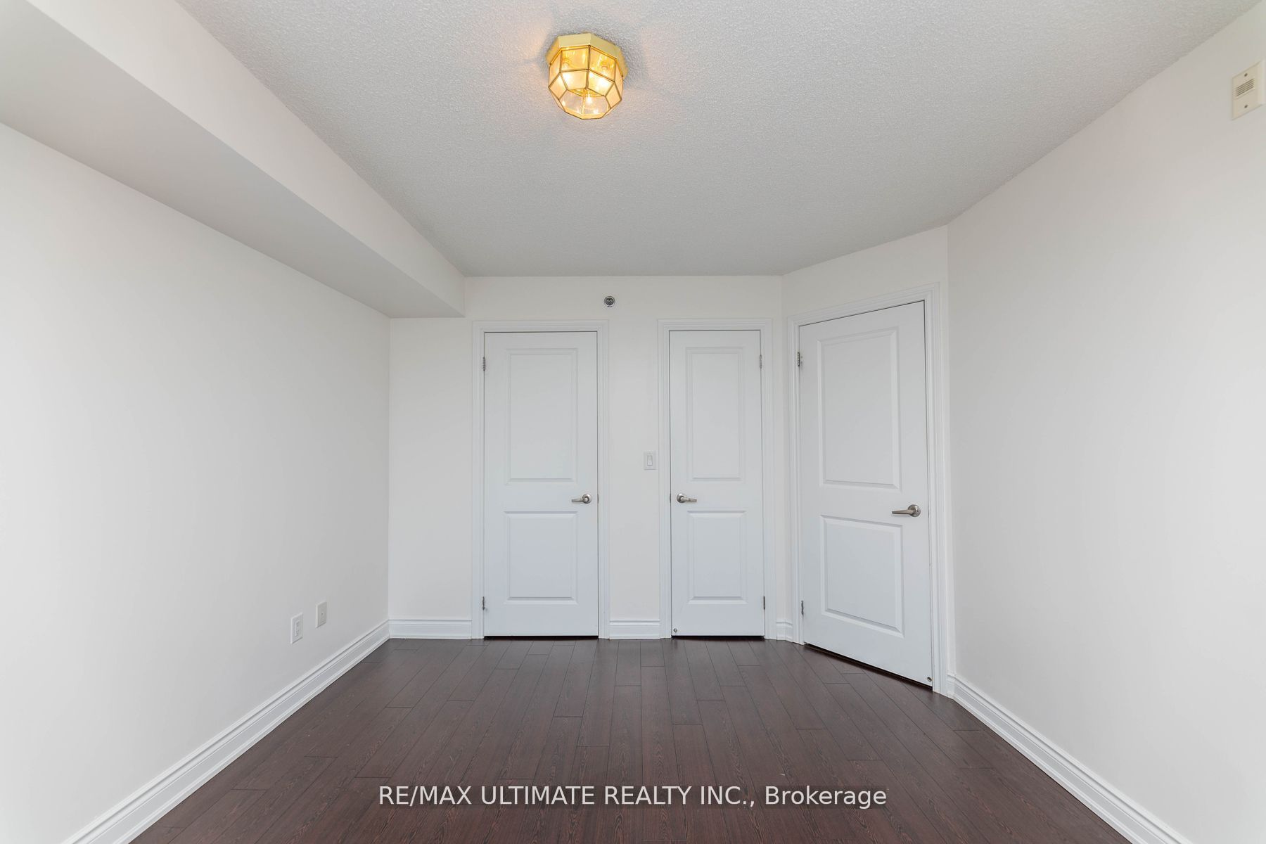 760 Sheppard Ave W, #302