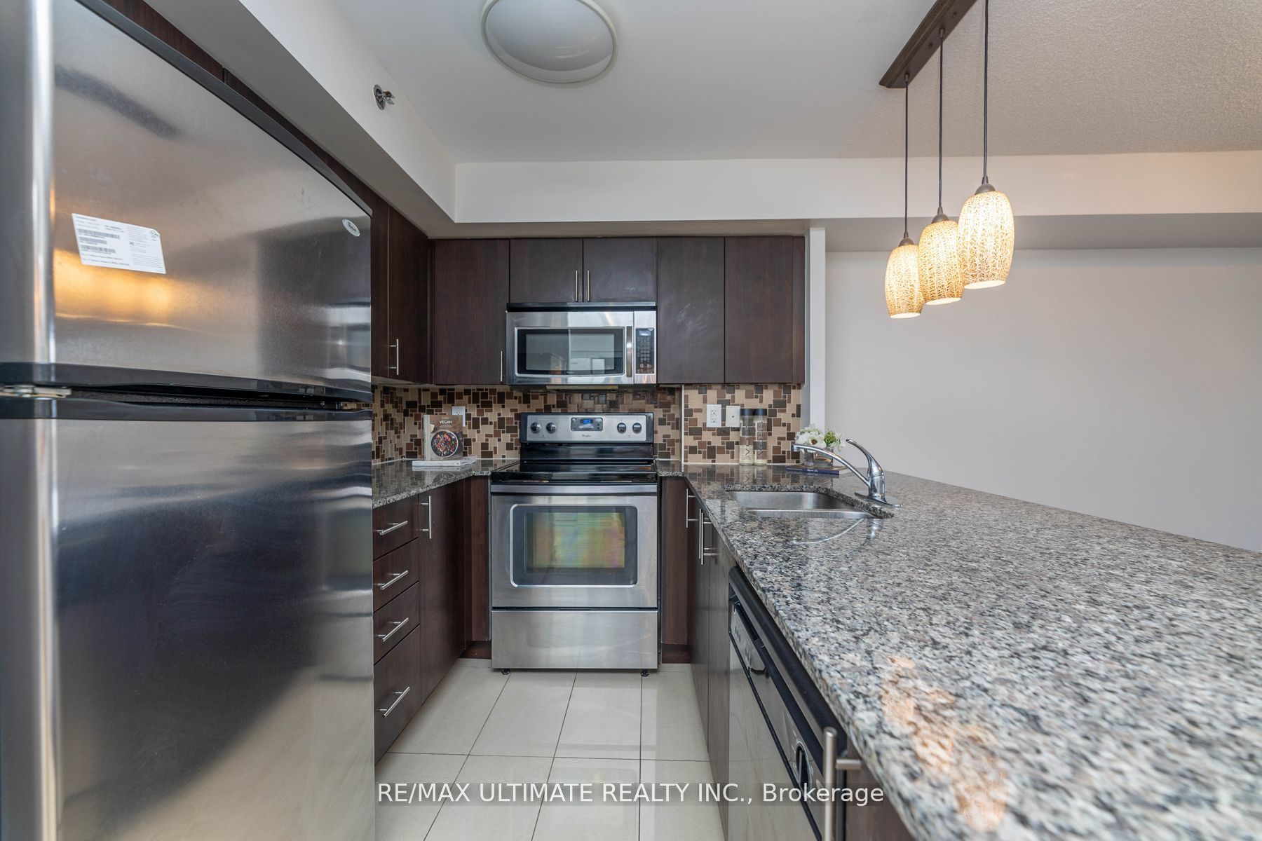 760 Sheppard Ave W, #302