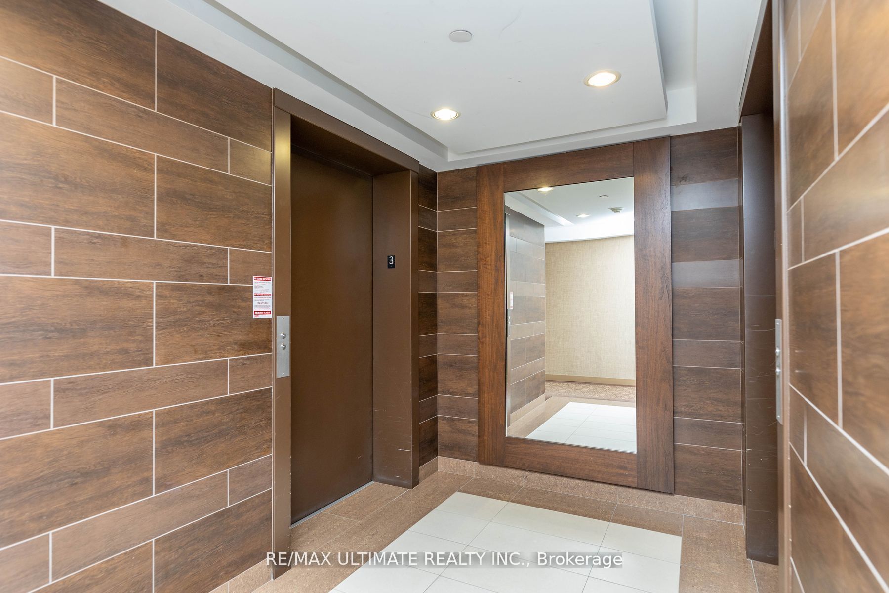760 Sheppard Ave W, #302