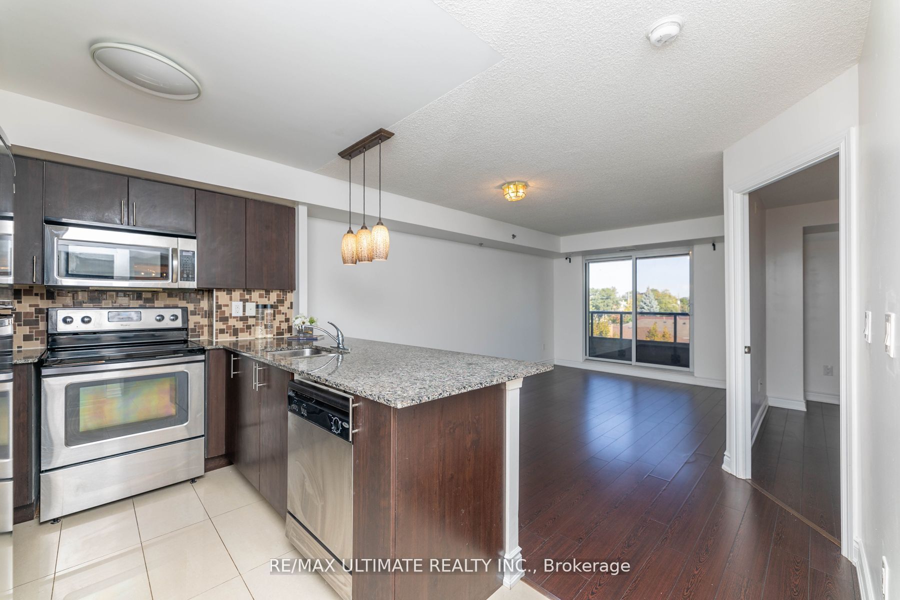 760 Sheppard Ave W, #302