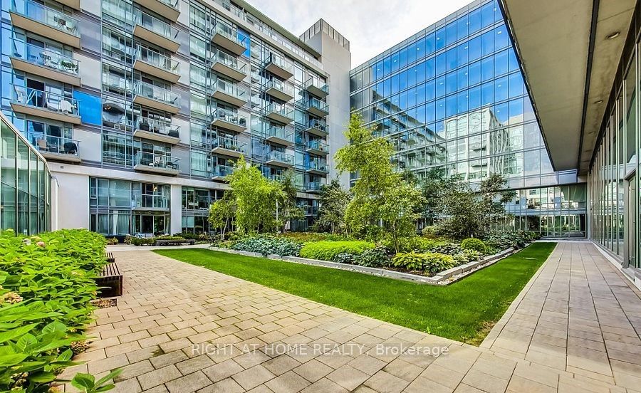 90 Stadium Rd, #829