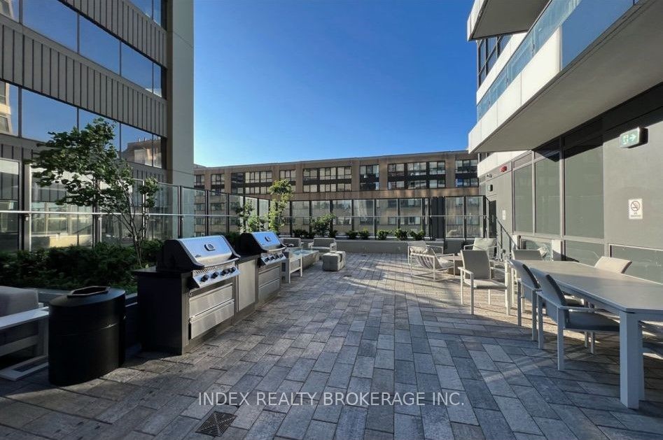 395 Bloor Street E, #2207