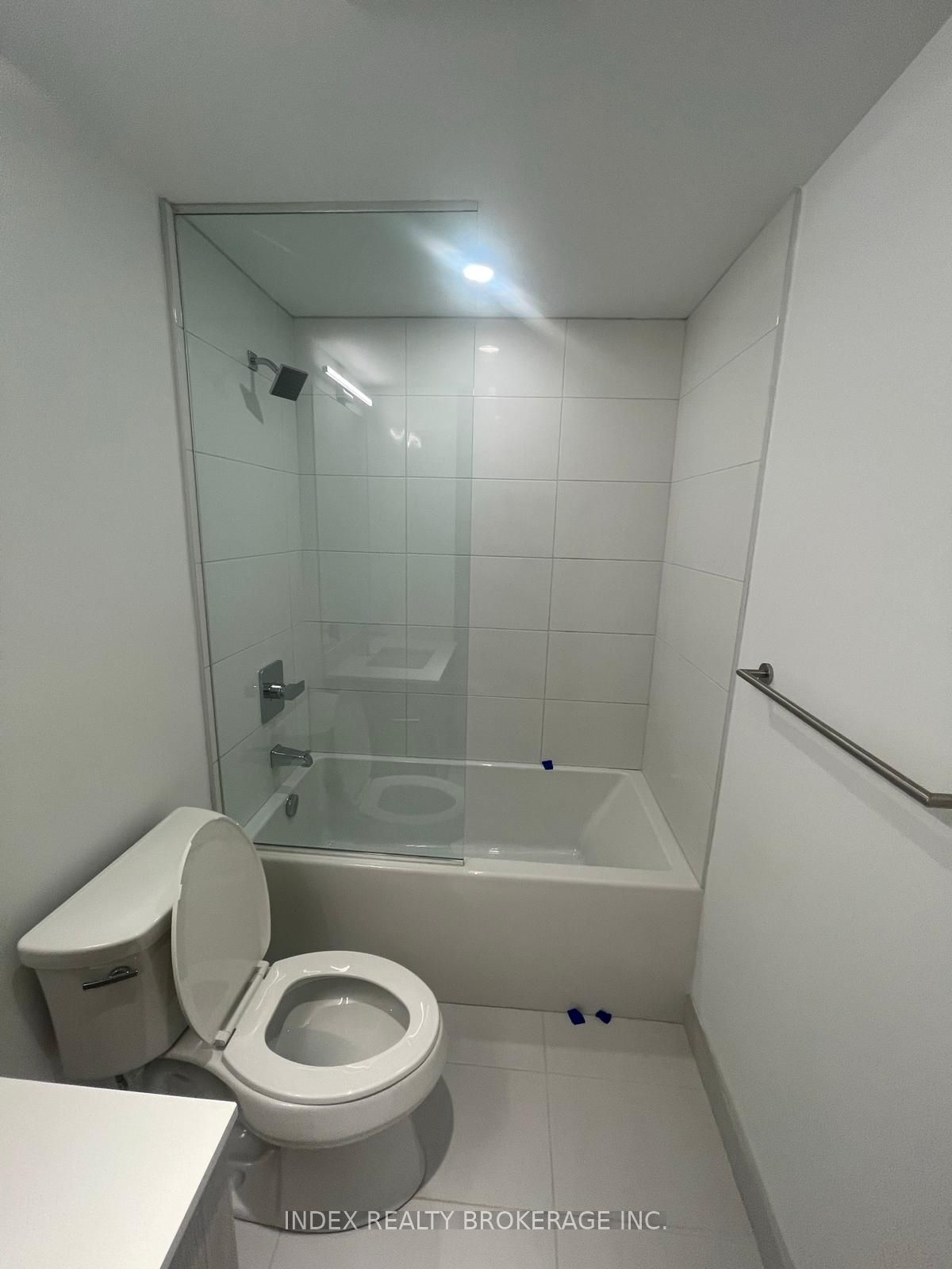 395 Bloor Street E, #2207