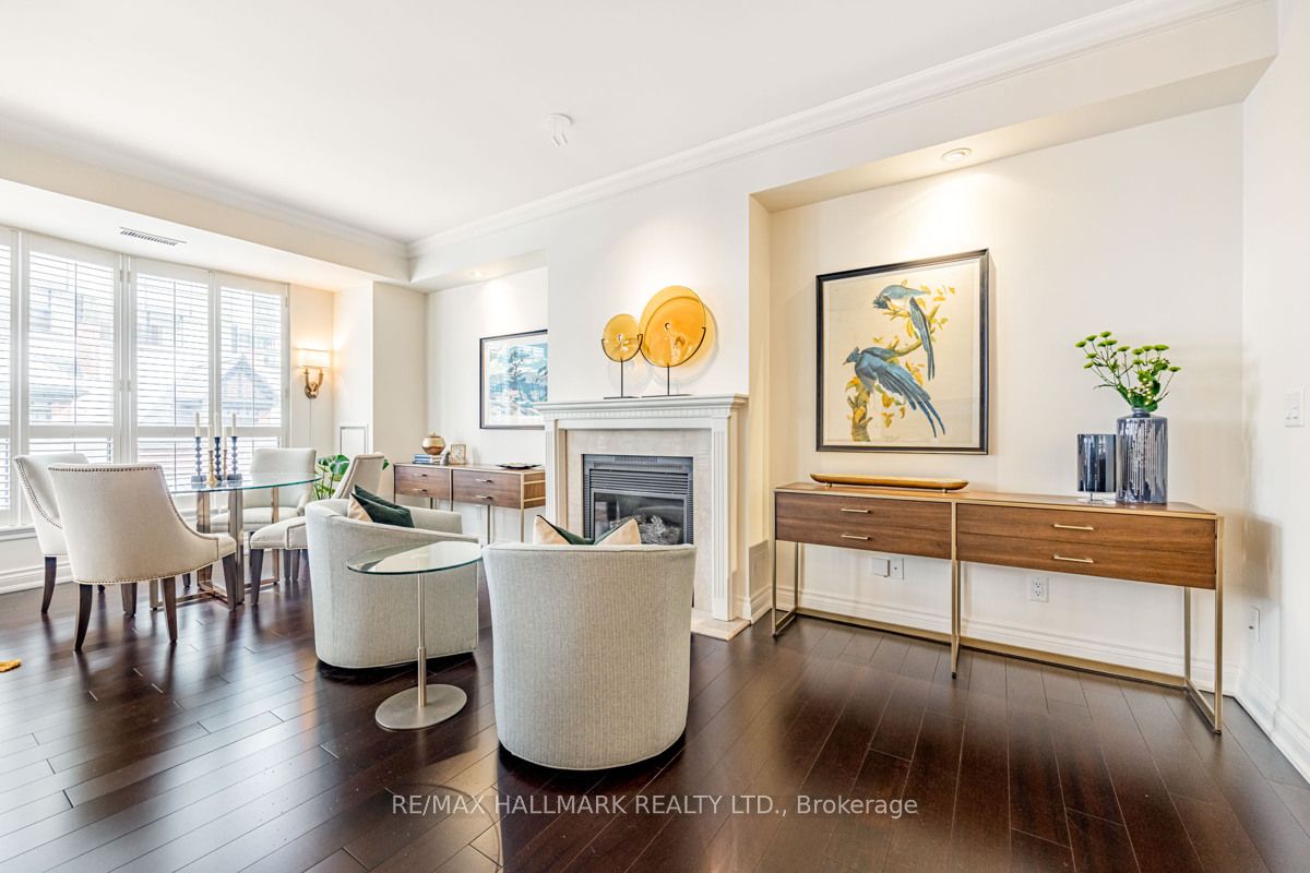 8 Sultan Street, #301