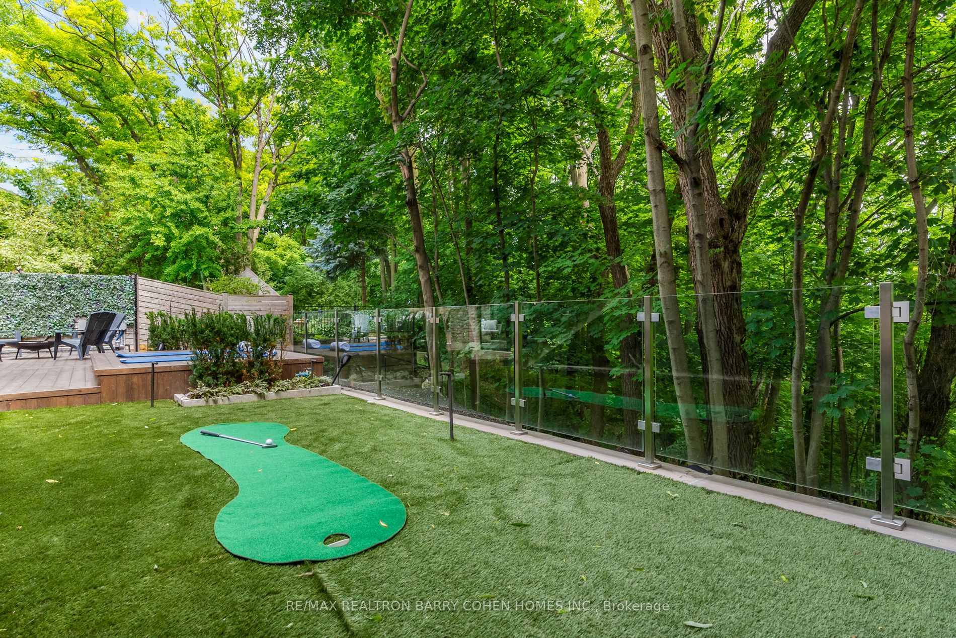 11 Ridgewood Road