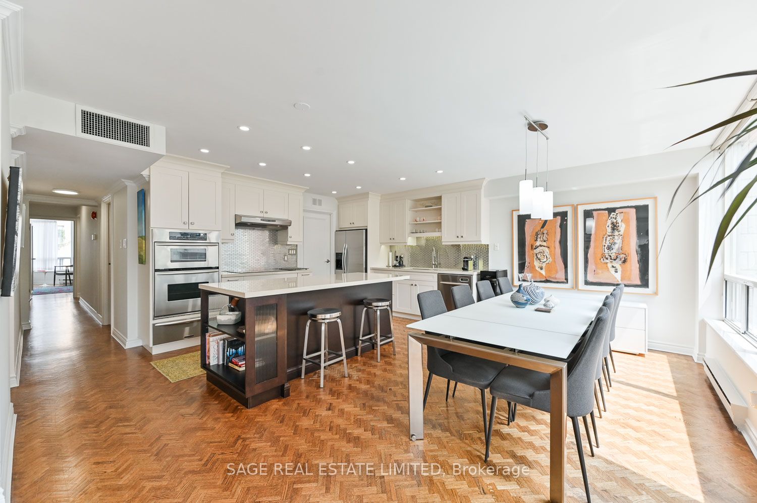 82 Lombard St, #412