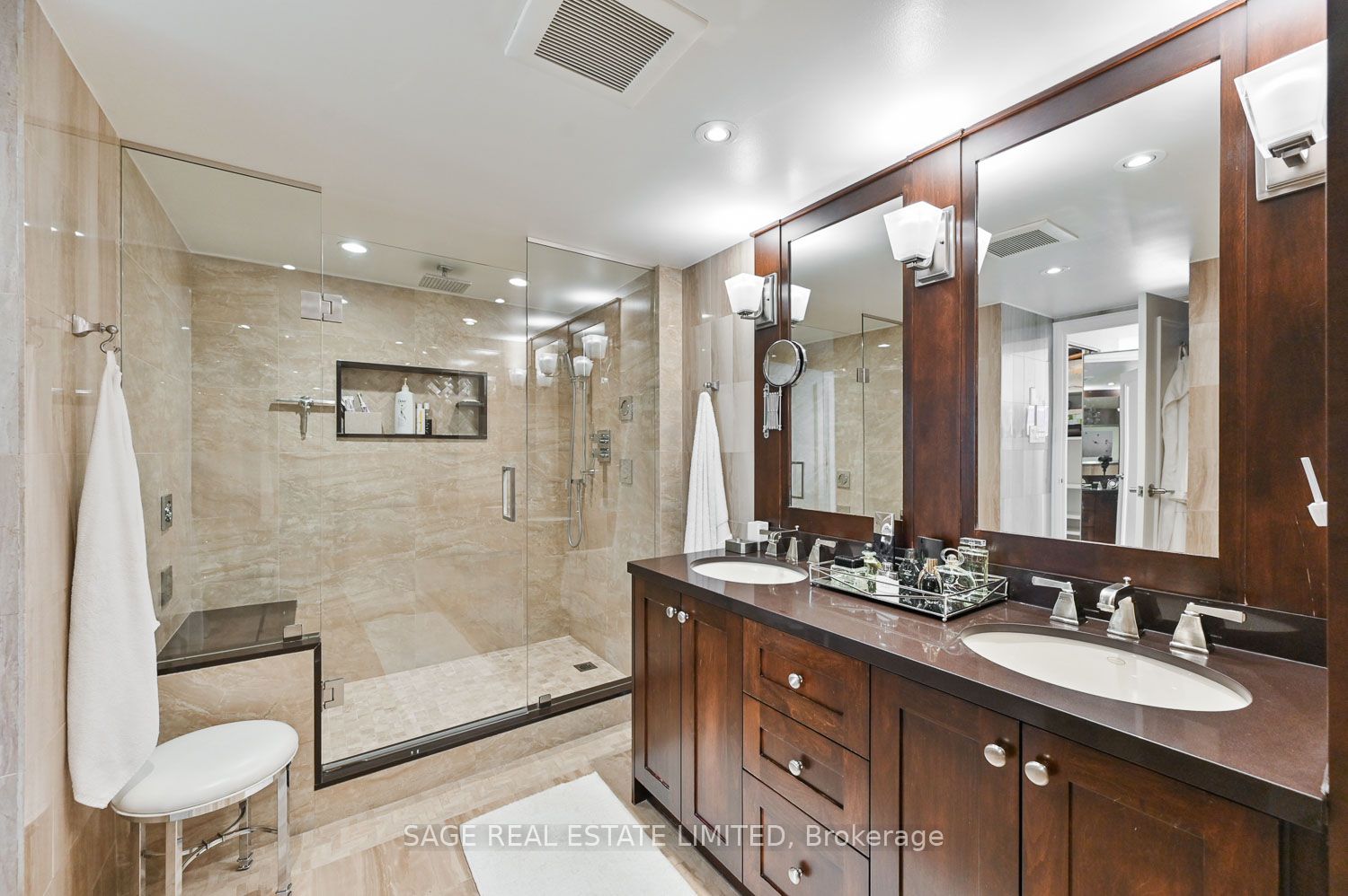 82 Lombard St, #412
