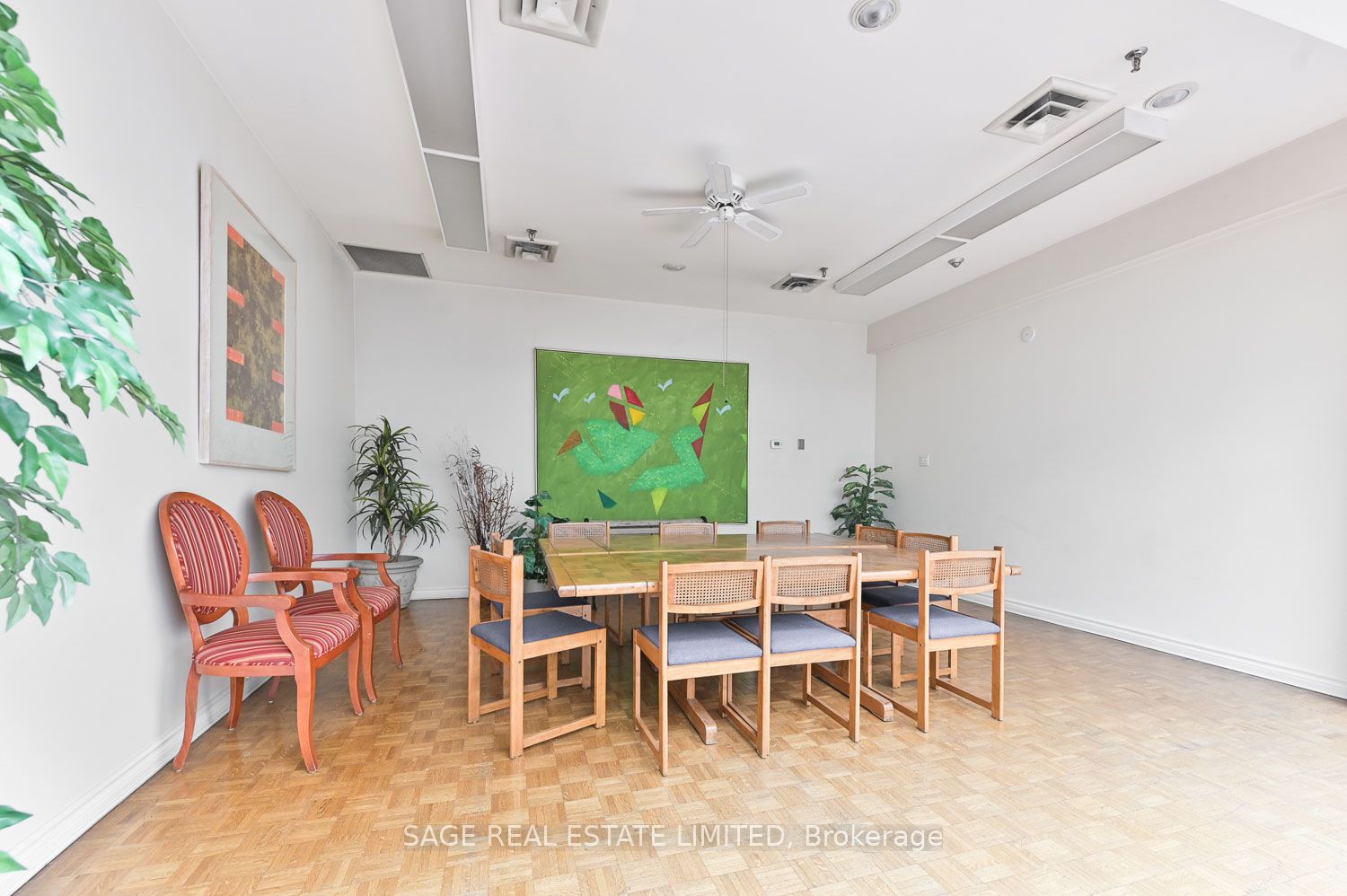 82 Lombard St, #412