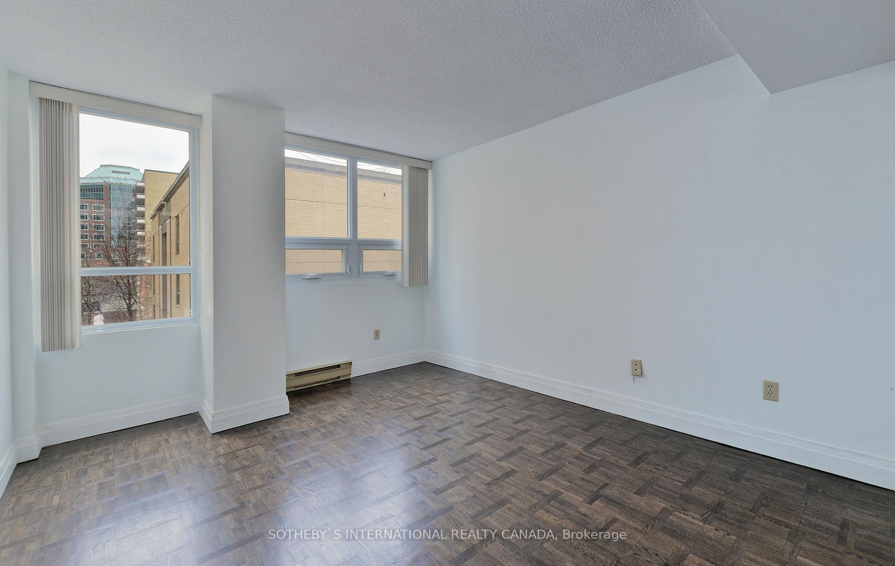 71 Charles St E, #302