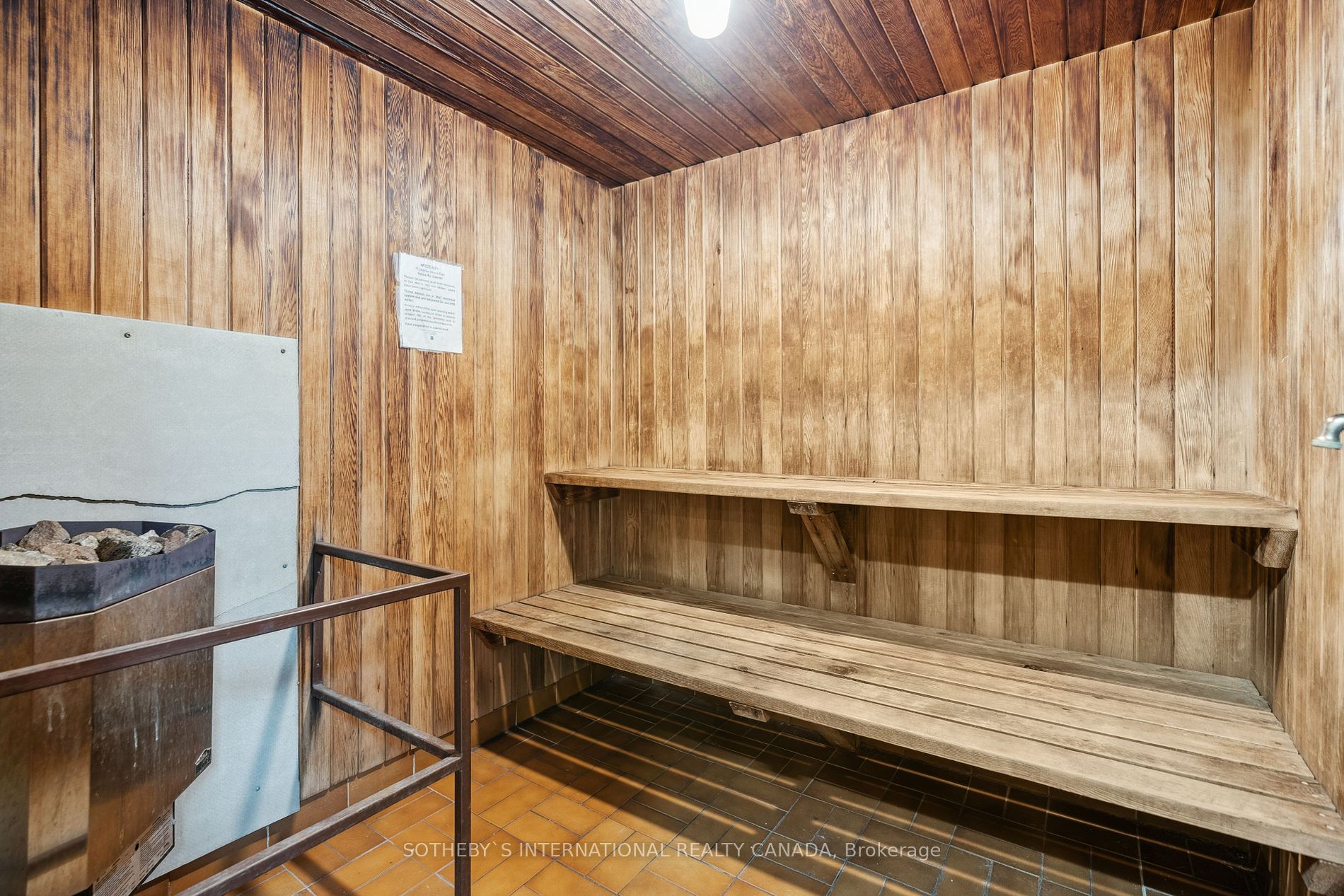 71 Charles St E, #302