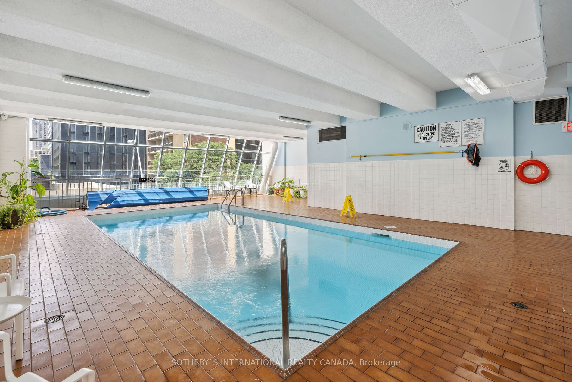 71 Charles St E, #302