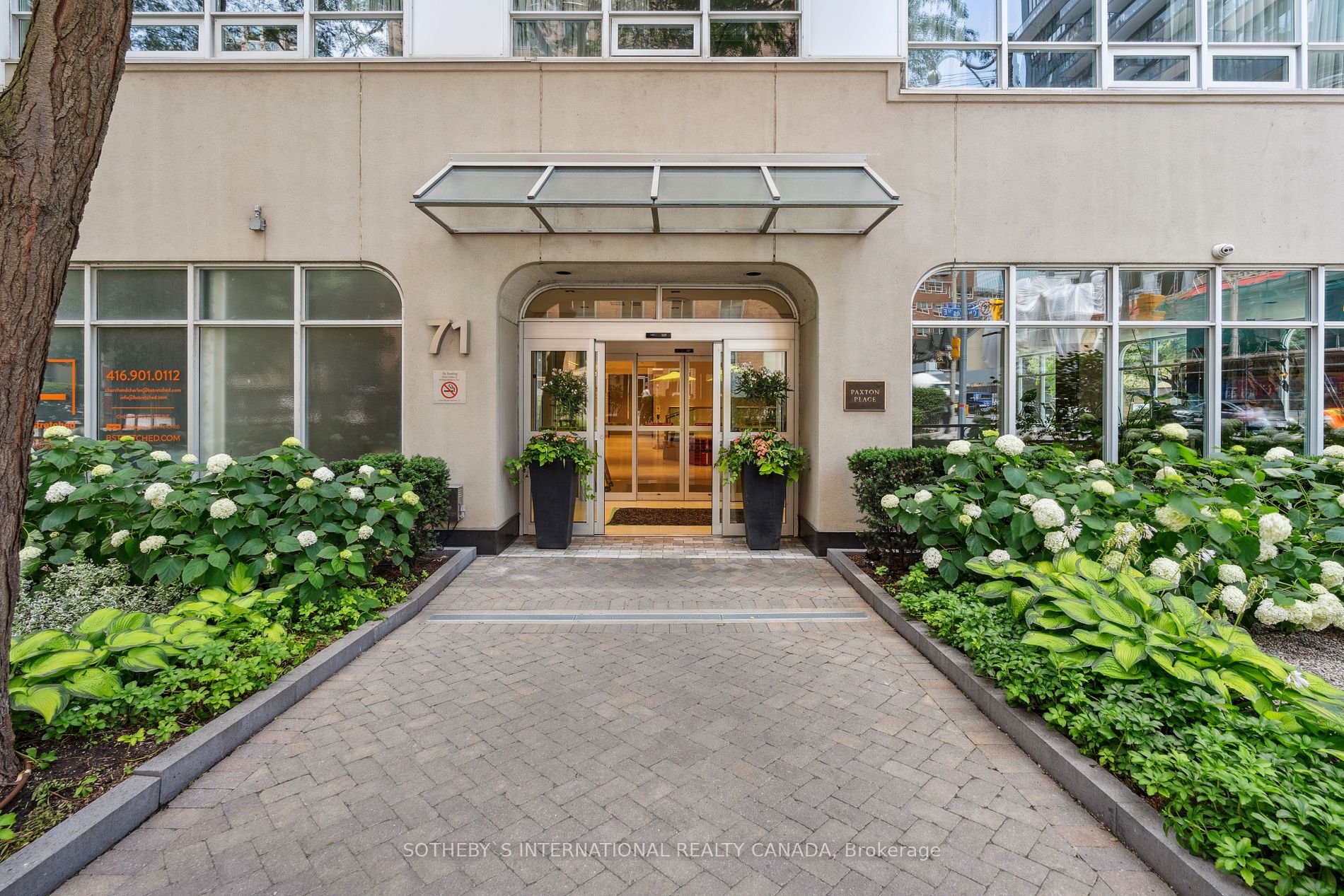 71 Charles St E, #302