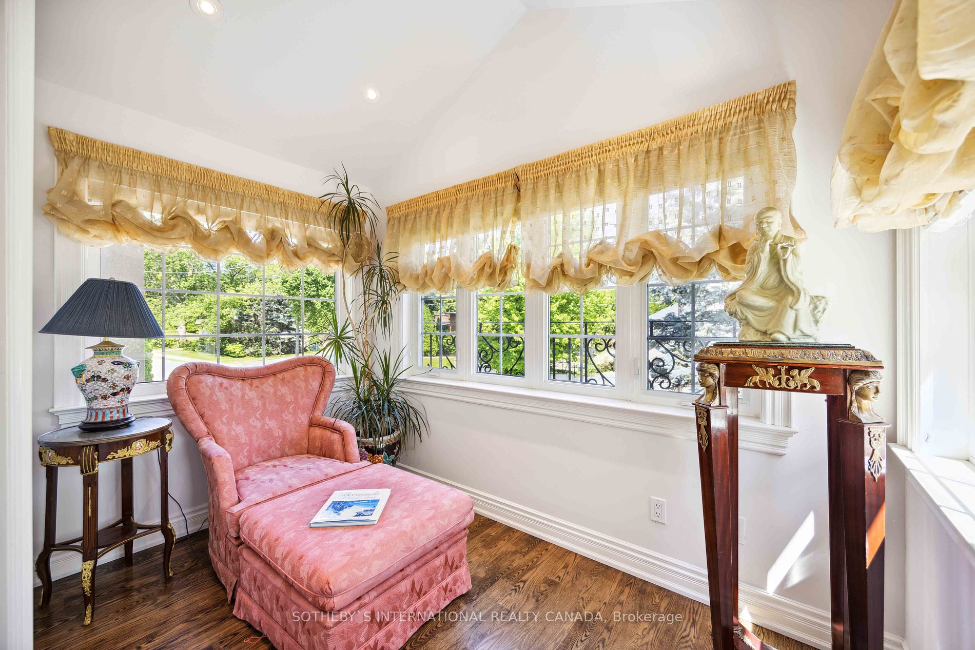 197 The Bridle Path