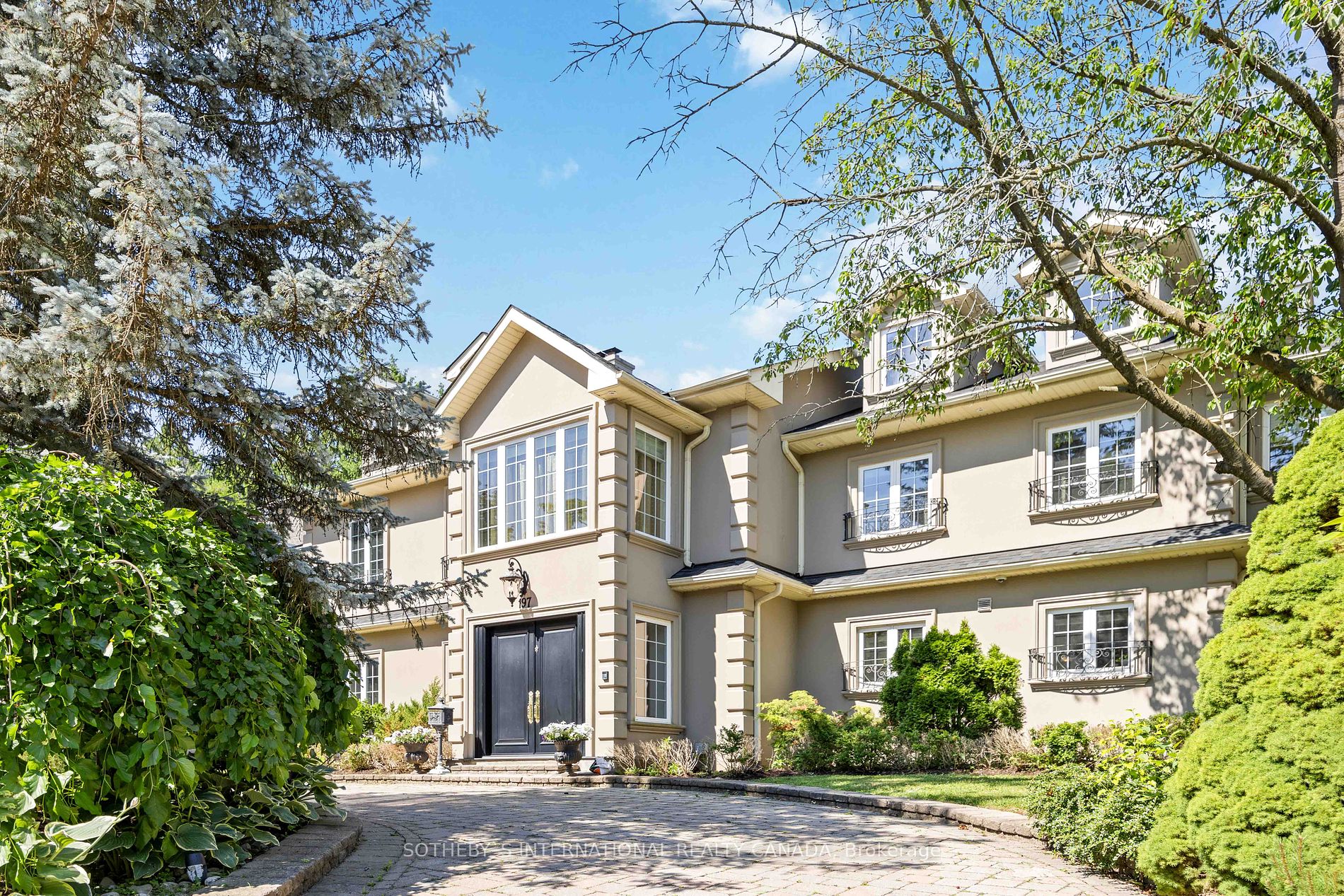 197 The Bridle Path