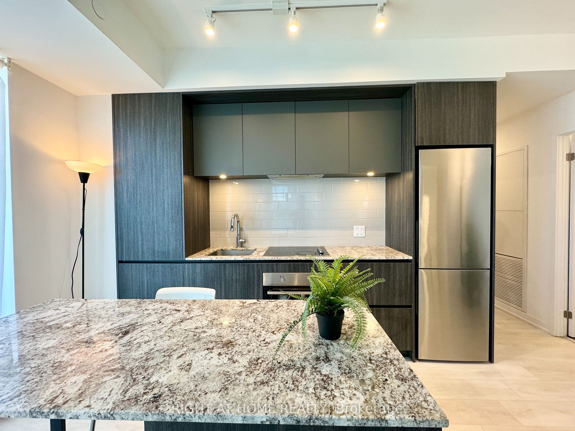 225 Sumach St, #611