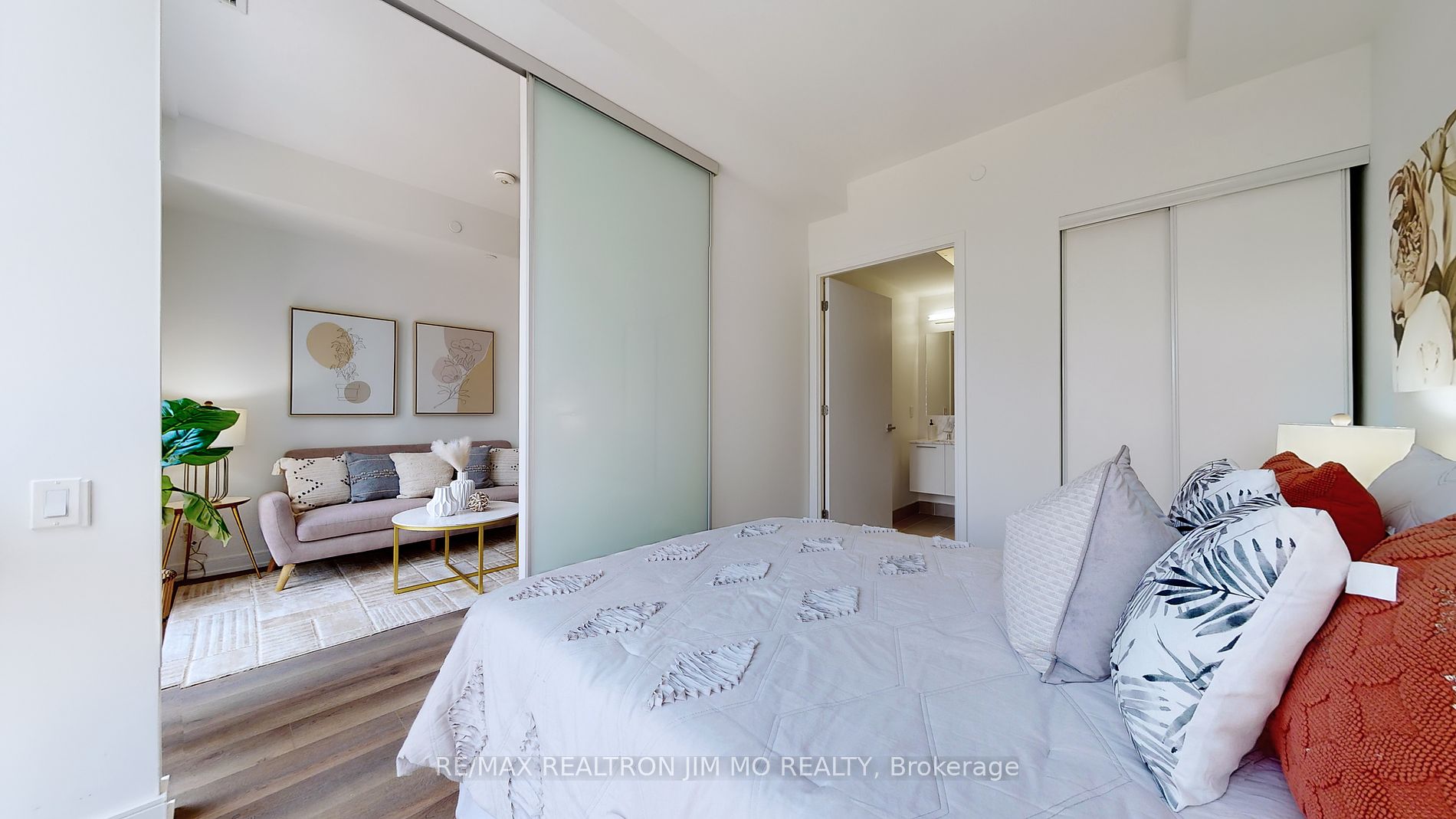 3 Gloucester St, #509