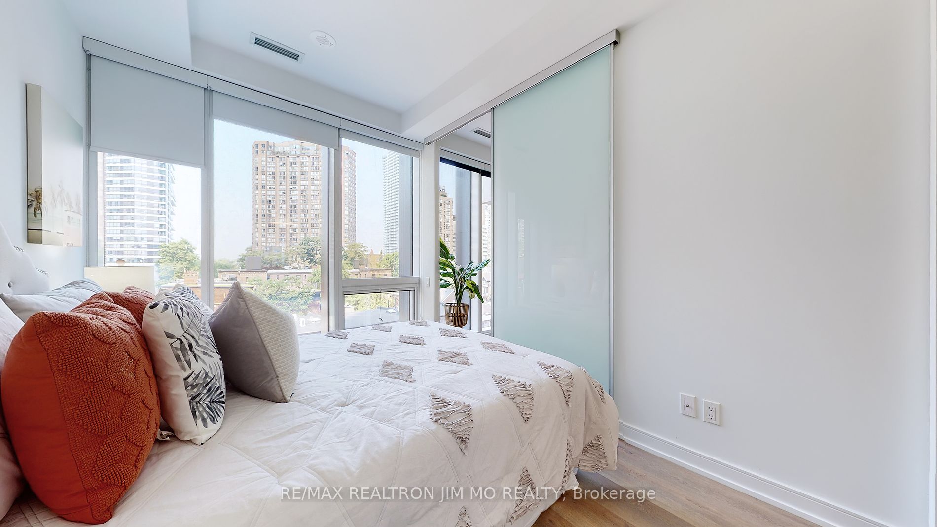 3 Gloucester St, #509