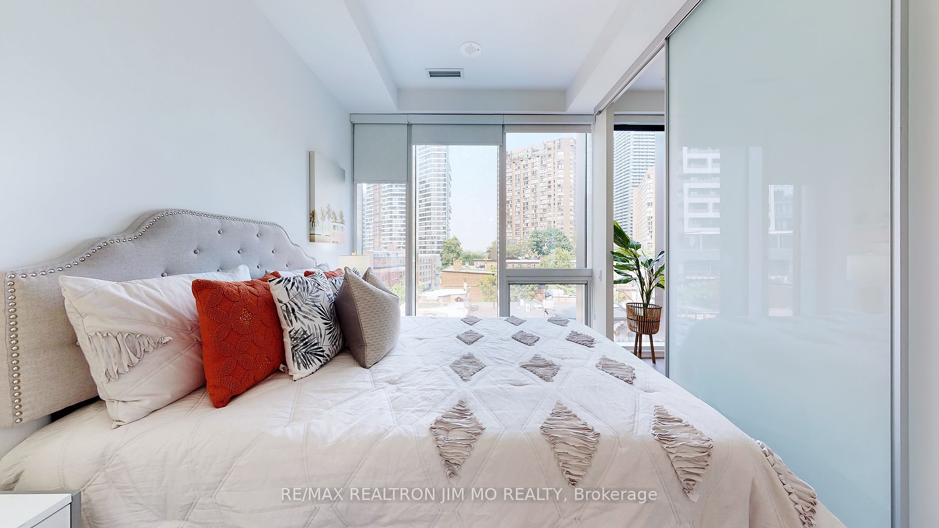 3 Gloucester St, #509