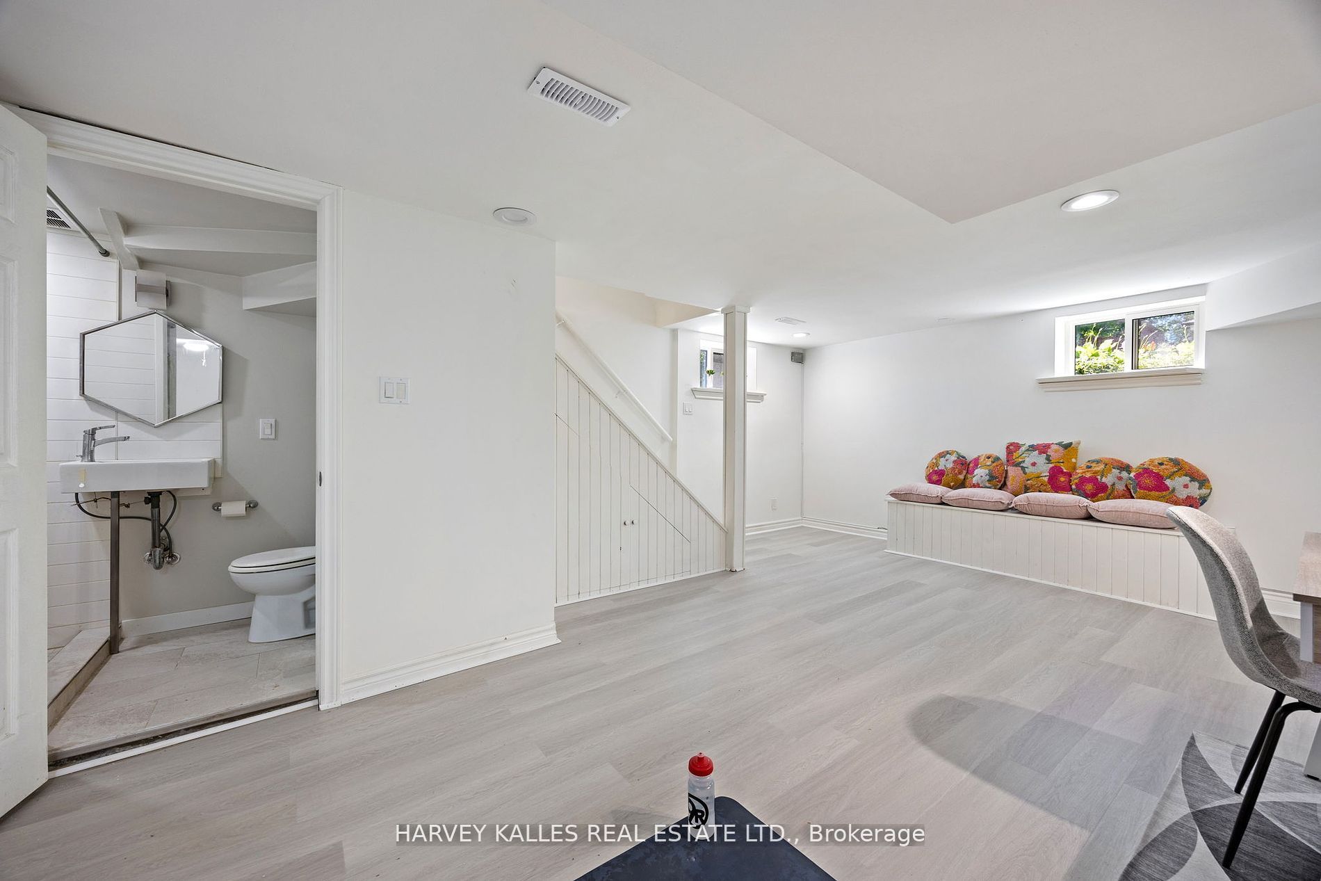 136 Glenvale Boulevard