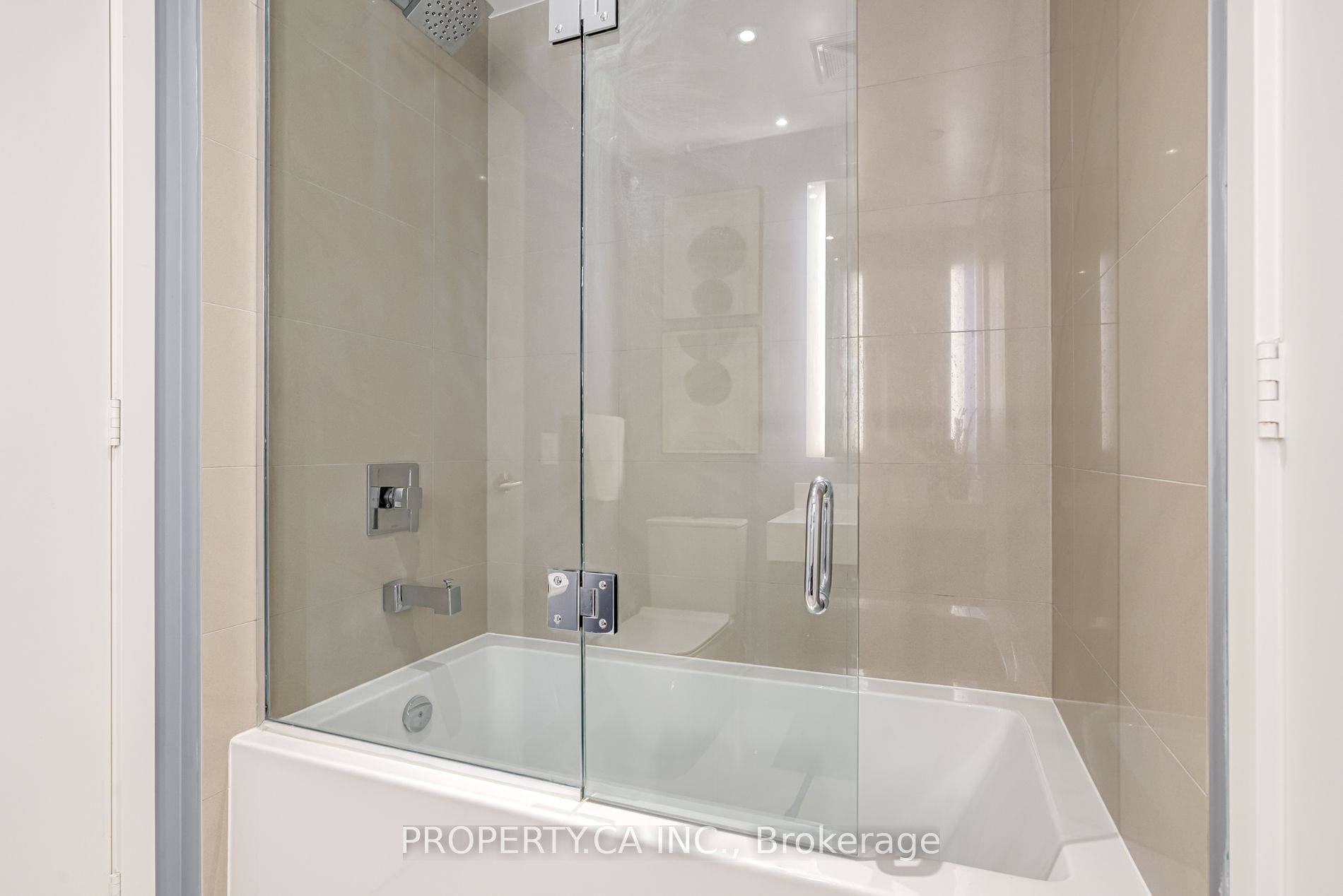 1 Yorkville Ave, #3507