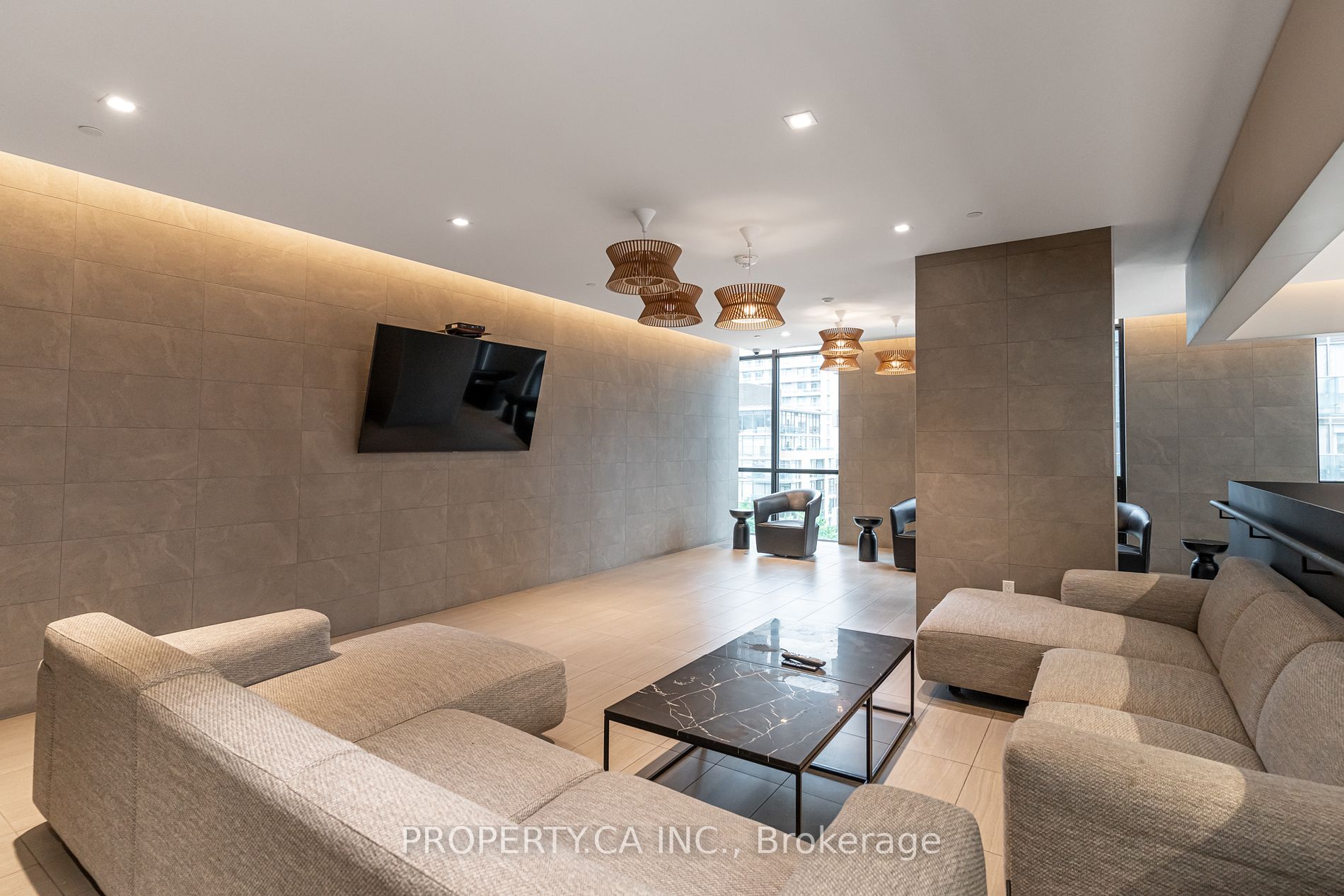 1 Yorkville Ave, #3507