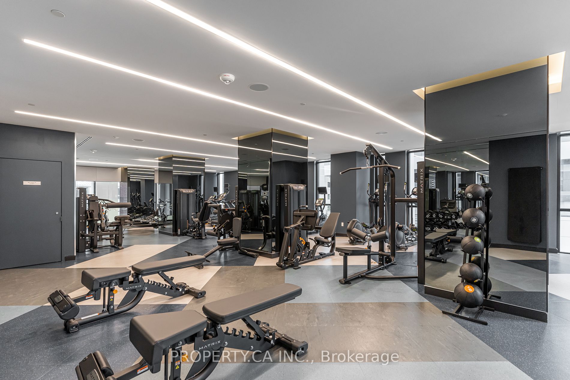 1 Yorkville Ave, #3507