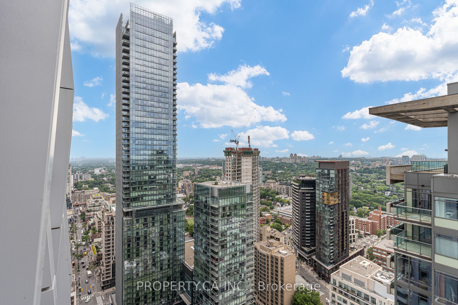 1 Yorkville Ave, #3507