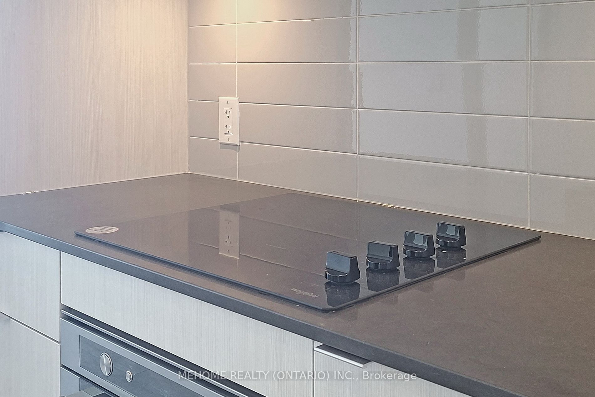 585 Bloor St E, #3119