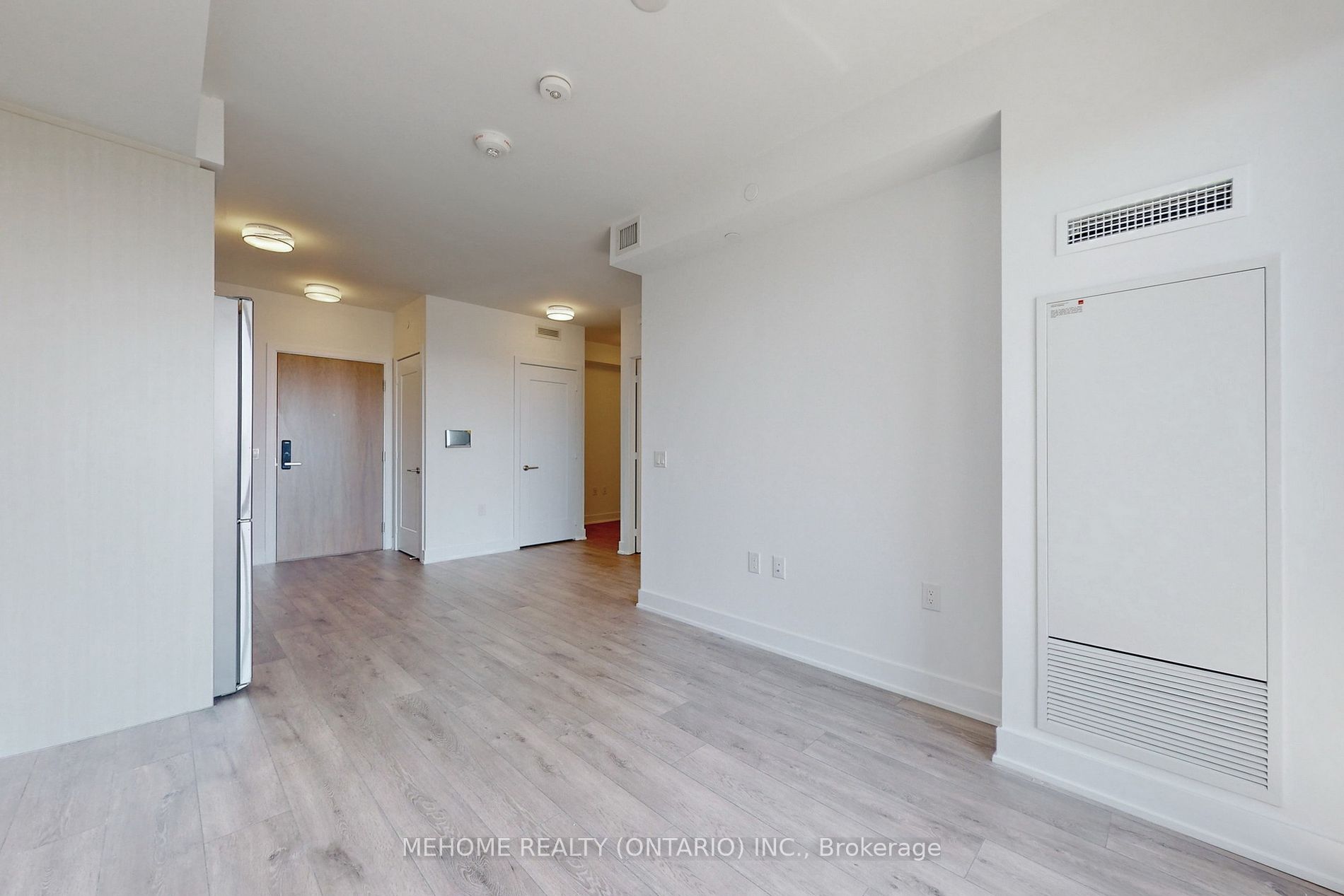 585 Bloor St E, #3119